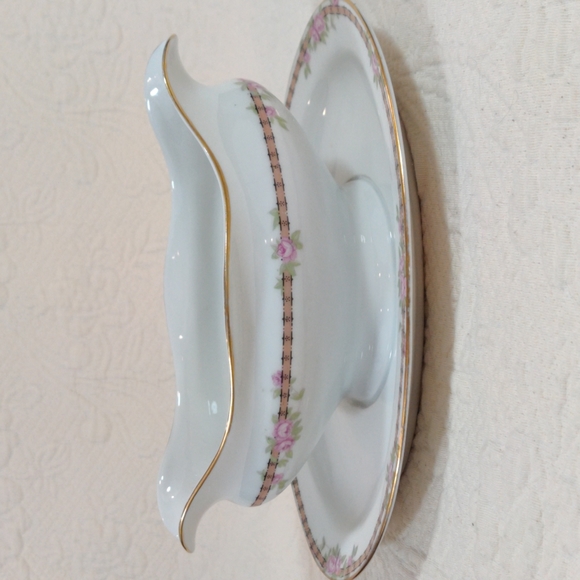 J&C Bavarian Hand-painted Rose Gravy Boat Gold Trim - Picture 5 of 12